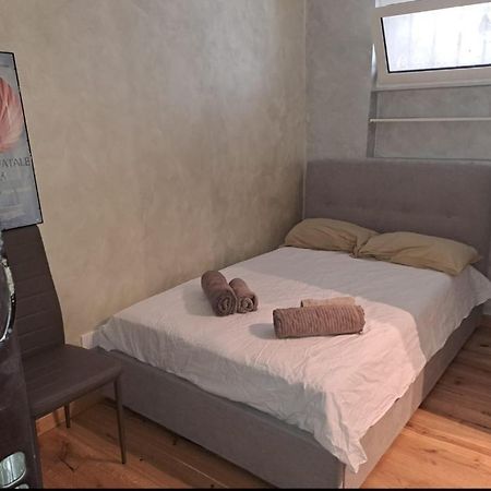 Just To Sleep Hotel Бари Екстериор снимка